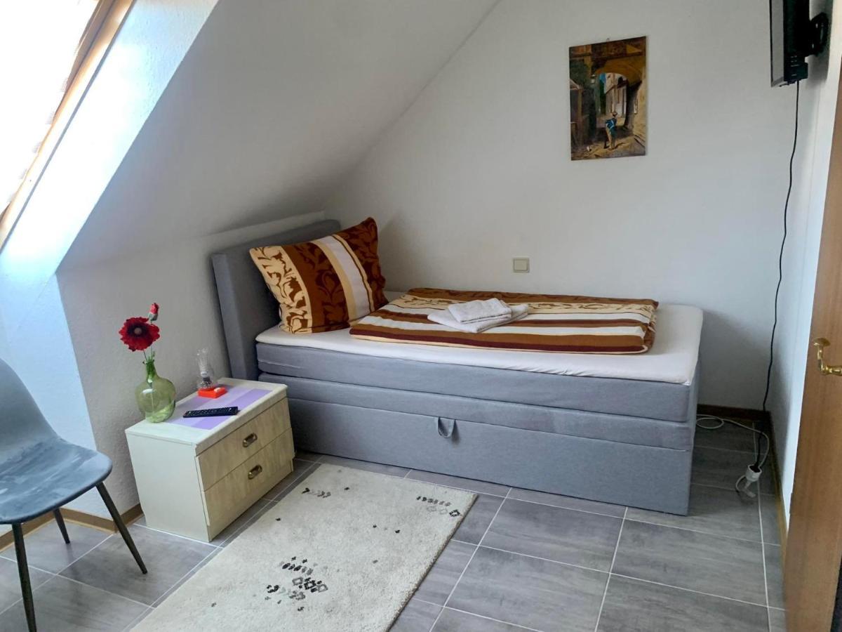 Haus Am Burghain 萨勒河畔瑙姆堡 外观 照片